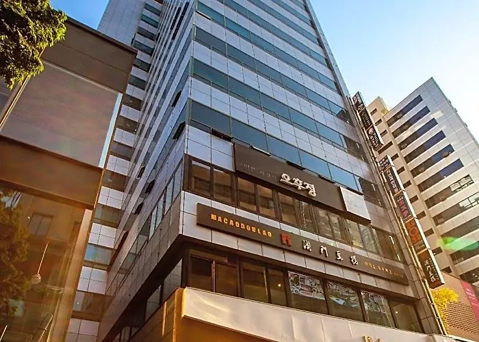 Step Inn Myeongdong 1